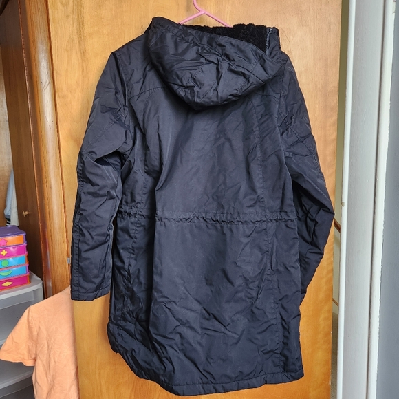 L.L.Bean Black Fur Lined Hooded Coat - Picture 6 of 12